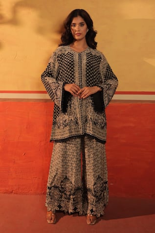 Surkh Syahi Pandora Tunic With Pant 