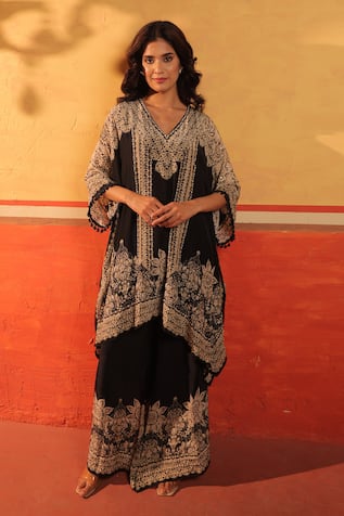 Surkh Syahi Pandora Kaftan Set 