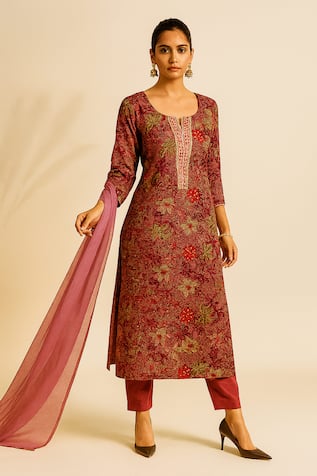 Thee Modern Roots Printed Kurta Set 