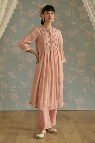 Kritika Dawar Maira Pink Bead Embroidered Kurta Set 