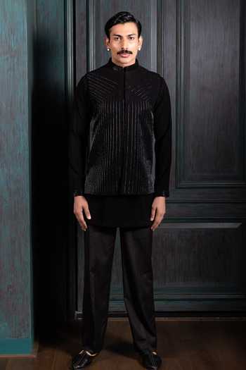 Kaaj Button Glam Open Bundi Kurta Set 