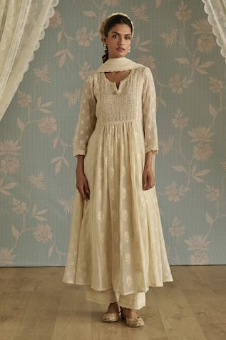 Kritika Dawar Nera Floral Embroidered A-line Kurta Set 