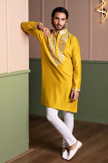 Kaaj Button Old Leather Applique Kurta Set 