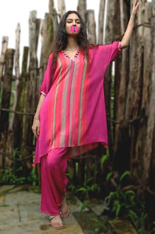 Basil Leaf Stripe Pattern Kurta With Pant 