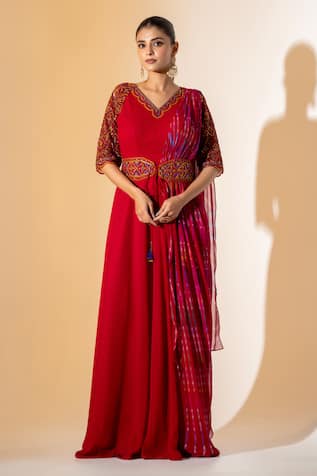 K-Anshika Floral Pattern Pre-Draped Saree With Belt 