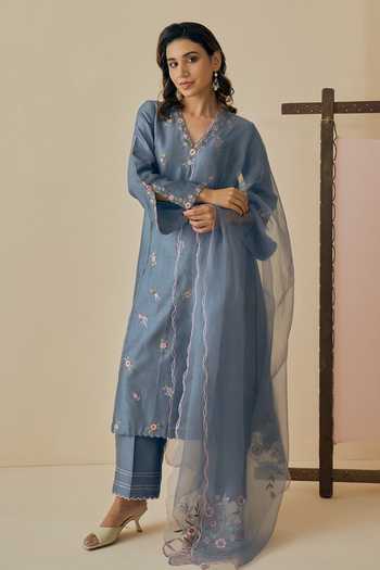 Bhawna Sethi Neer Floral Embroidered Kurta Set 