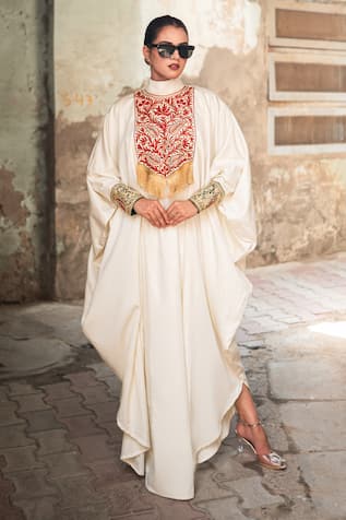 Wazir C Embroidered Kaftan 