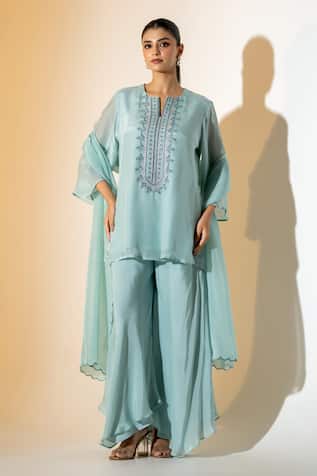 K-Anshika Embroidered Kurta Set 