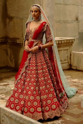 Nitika Gujral Red Hexagon Raw Silk Bridal Lehenga Set 