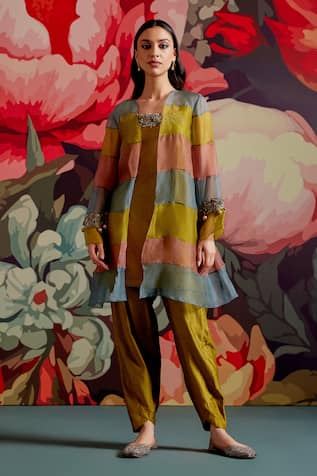 Parul And Preyanka Angoori Colorblock Cape Kurta Set 