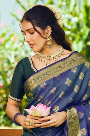 MAISARA JEWELRY Crescent Cut Work Jadau Necklace Set 