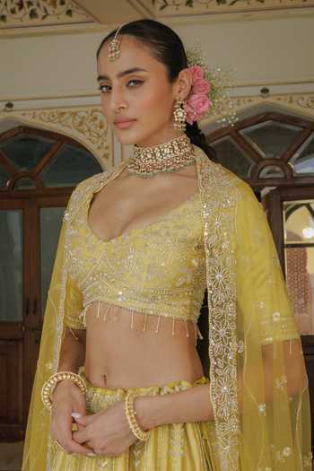 MAISARA JEWELRY Kundan Embellished 2 Pcs Bangles 