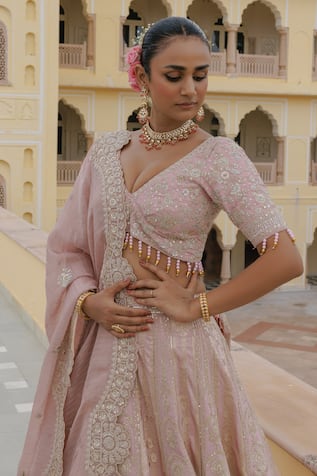 MAISARA JEWELRY Leaf Carved Cutwork Bangles - Set of 2 