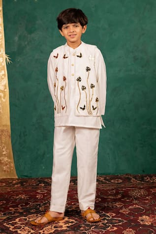 JILMIL DREAMWEAR White Silk Acrylic Bundi Kurta Set 