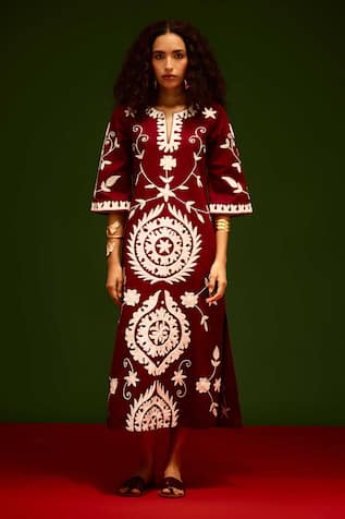 Indian Summer Story Wave Thread Embroidered Dress 