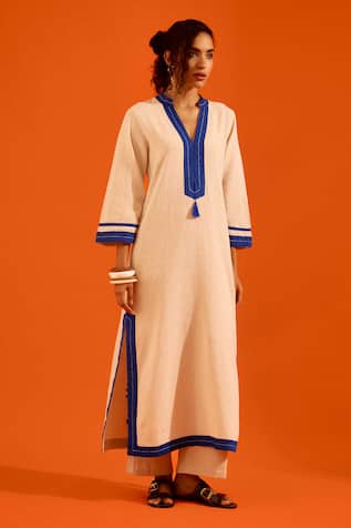 Indian Summer Story Thread Embroidered Kurta & Pant Set 