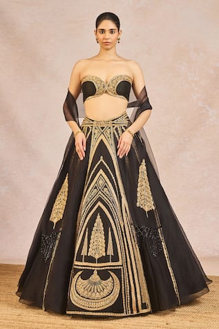 Masaba Aankhon Ka Paigam Embroidered 12 Kalis Lehenga Set