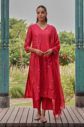 Vaayu Berry Embroidered Floral Kurta Set