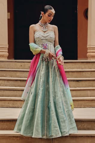 Ajiesh Oberoi Rang Rasaiya Panelled Lehenga Set 