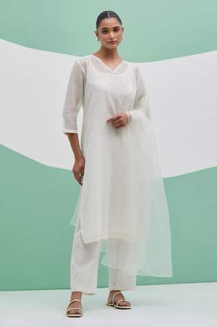 Priya Chaudhary Sahiba Embroidered Kurta Set 