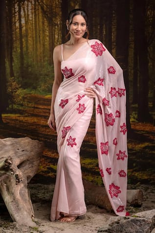 Harshita Jain Embroidered Saree With Unstitched Blouse 