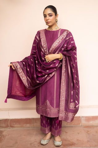 Safaa Jhilmil Baraat Kurta Set 