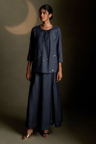 Charkhee Cresent Moon Kurta With Skirt 