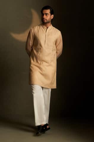 Charkhee Mul Chanderi Kurta With Pant 