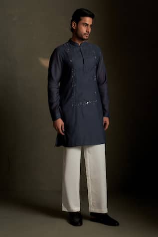Charkhee Mul Chanderi Kurta With Pant 