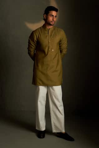 Charkhee Mul Chanderi Kurta With Pant 