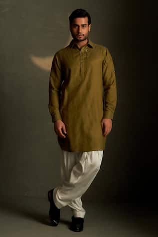 Charkhee Mul Chanderi Kurta With Pant 
