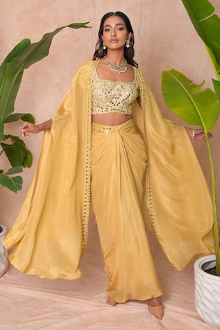 Vridhi Somaani Tira Long Cape & Skirt Set 