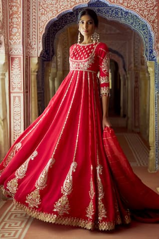 Lashkaraa Embroidered Silk Anarkali Set With Dupatta 