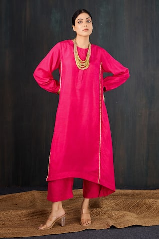 Tuli Gulaabi Rani Pink Zari Stitch Kurta & Pant Set 
