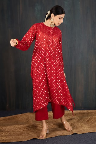 Tuli Karva Jacquard Woven Kurta & Pant Set 