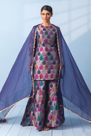 Vishwa By Pinki Sinha Rangkaat Banarsi Silk Woven Kurta Sharara Set 