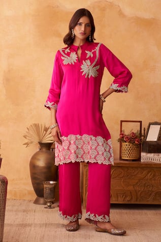 Neitri Kamalini Embroidered Kurta & Pant Set 