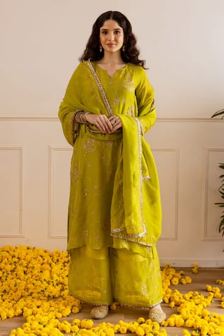 ASRUMO Embroidered Kurta Set 