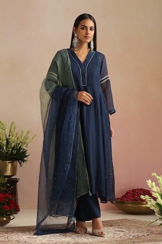 Trendy Tokari Hand Embroidered Chanderi Kurta Pant Set 