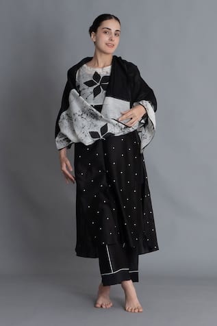 Khat Black Printed Embroidered Kurta Set 