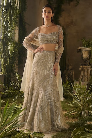Parul Gandhi Molten Luxe Sequins & Cutdana Embroidered Lehenga Set 