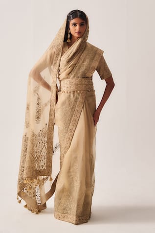 Wabi Sabi By Anshum-Ritesh Paisley Dome Embroidered Organza Saree 