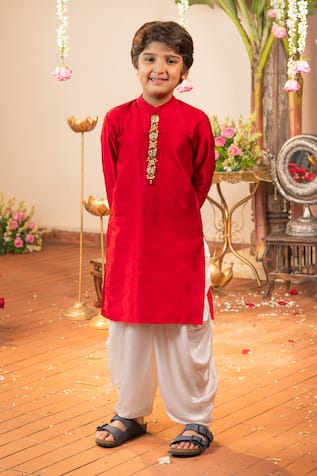 Panchhi By Kanupriya Tibrewala Samriddh Kurta & Dhoti Pant Set