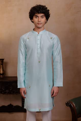 Hilo Design Vrindavan Lotus Embroidered Kurta 
