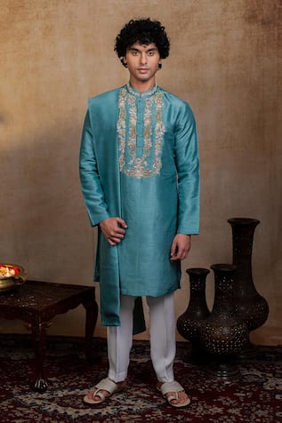 Hilo Design Regal Paisley Zari Kurta With Dupatta 