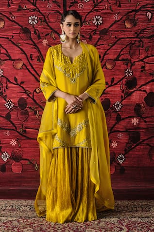 Shalkii Embroidered Kurta Gharara Set 