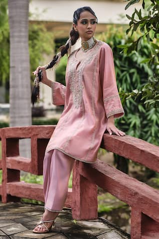 Shalkii Sequin & Pearl Embroidered Kurta Set 
