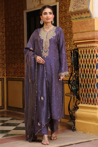 Label Niti Bothra Printed Pakhi Yoke Straight Kurta & Pant Set 