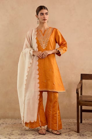 Nero India Scallop Chanderi Stripe Dupatta 