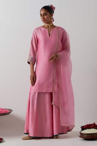 Vinusto Chanderi Floral Embroidered Kurta Palazzo Set 